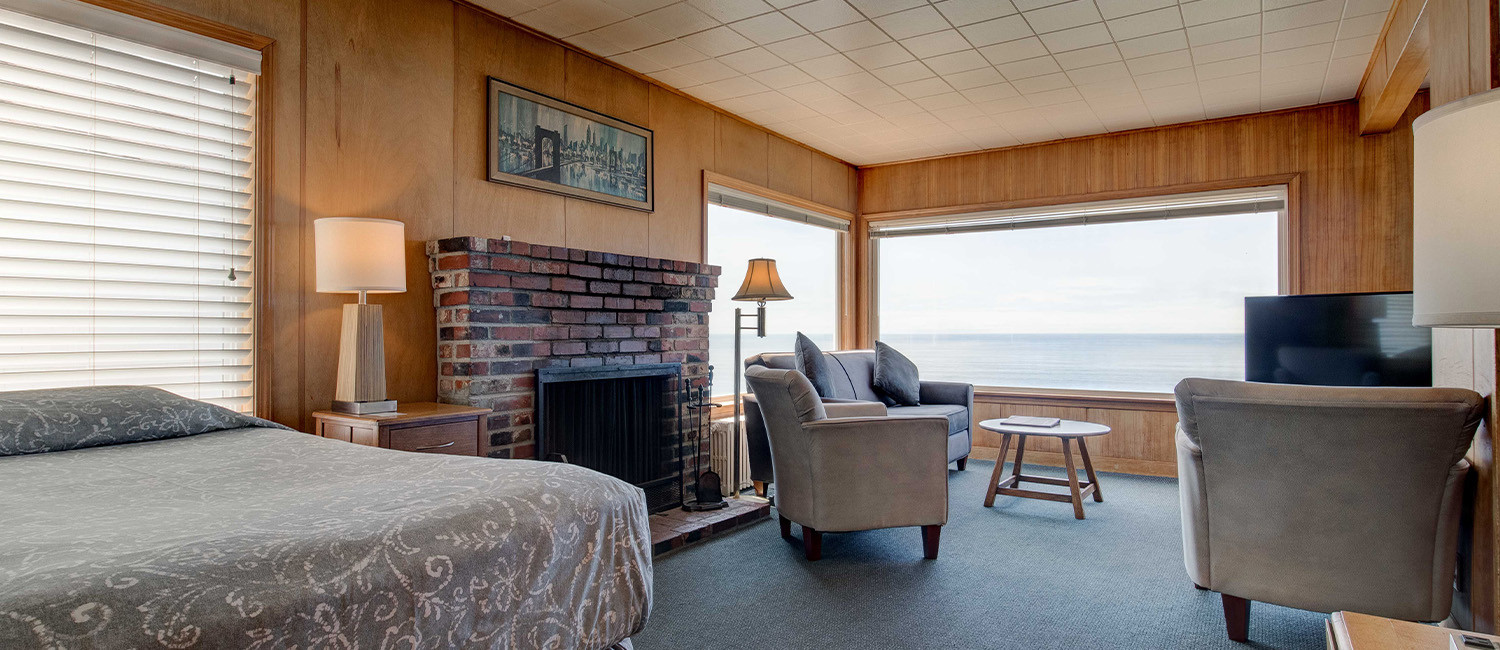 Sophisticated Hotel Rooms In  Lincoln City